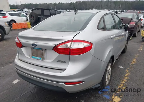 2015 Ford Fiesta Se z USA, uszkodzony, nr VIN 3FADP4BJXFM199659